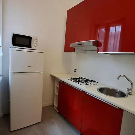 Guesthost - Res Gioia * Piacenza