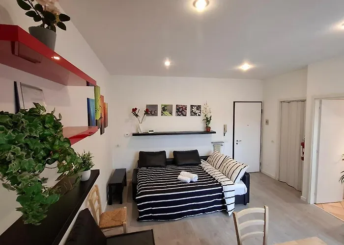 Guesthost - Res Gioia Διαμέρισμα