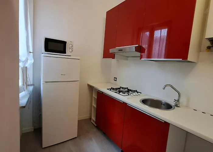 Guesthost - Res Gioia * Piacenza